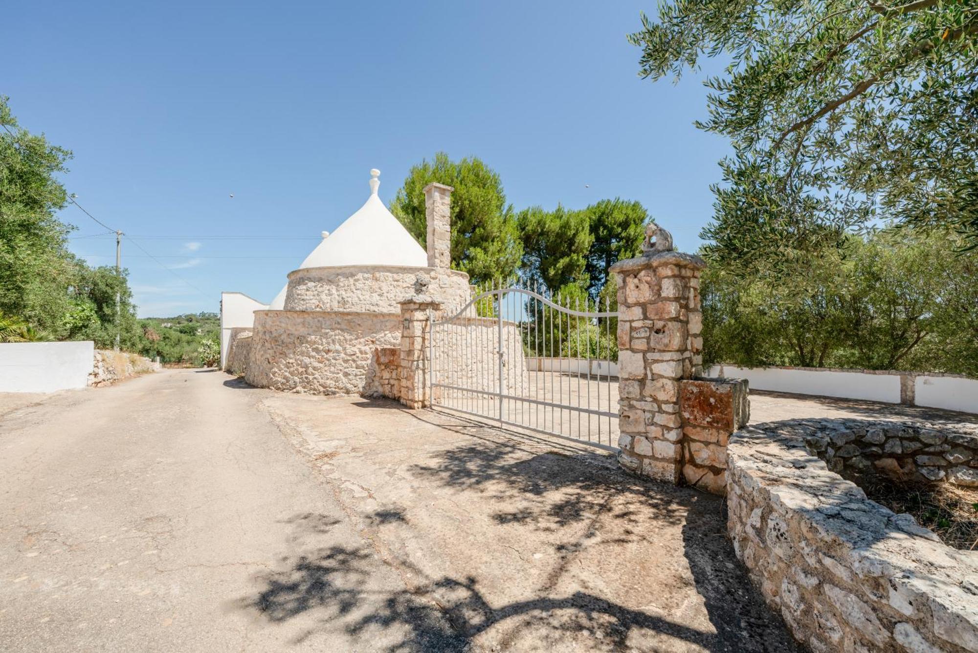 White Conus By Rentbeat Villa Ostuni Dış mekan fotoğraf